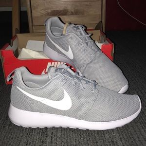 Men’s Nike Roshe One Shoes